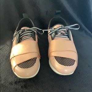 a new day tennis shoes